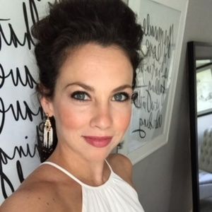 Meet your Posher, Mauresa